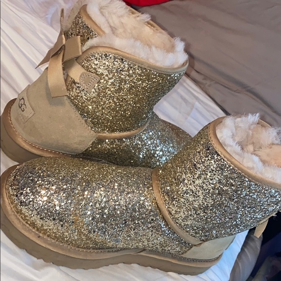 UGG Shoes - Gold Sparkle Uggs